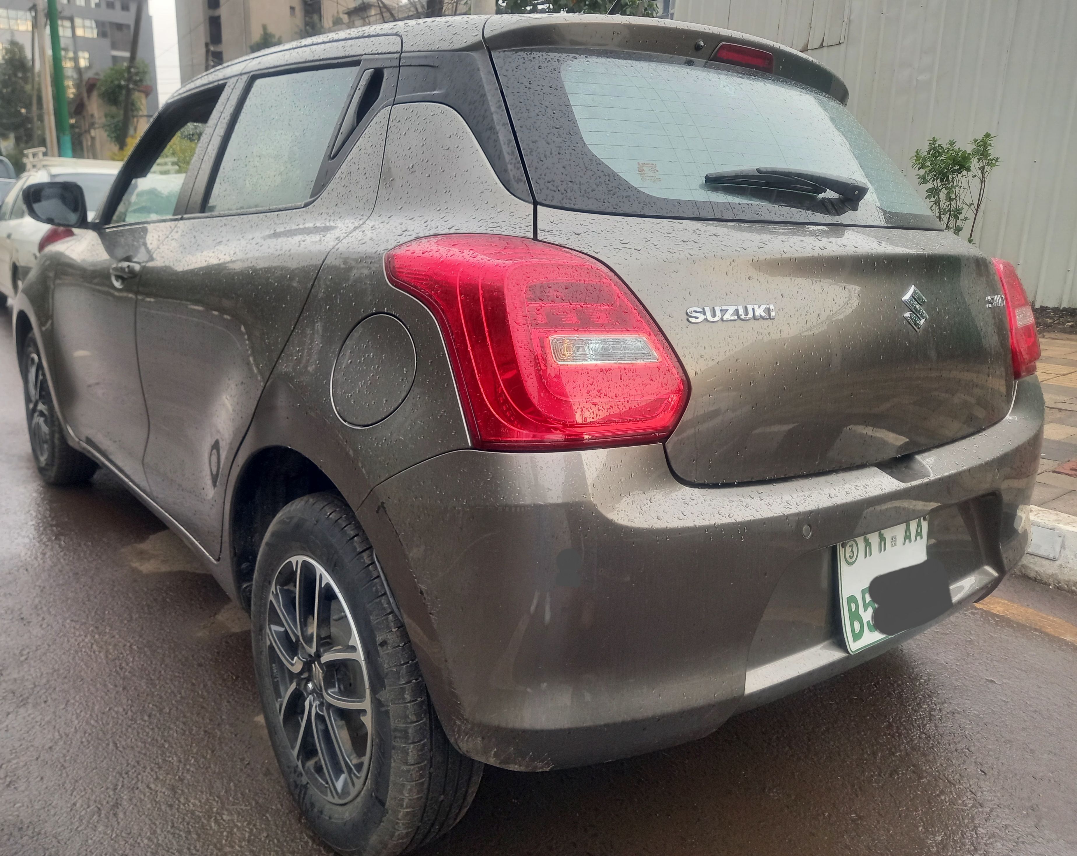 Suzuki Swift (RIDE) - Image