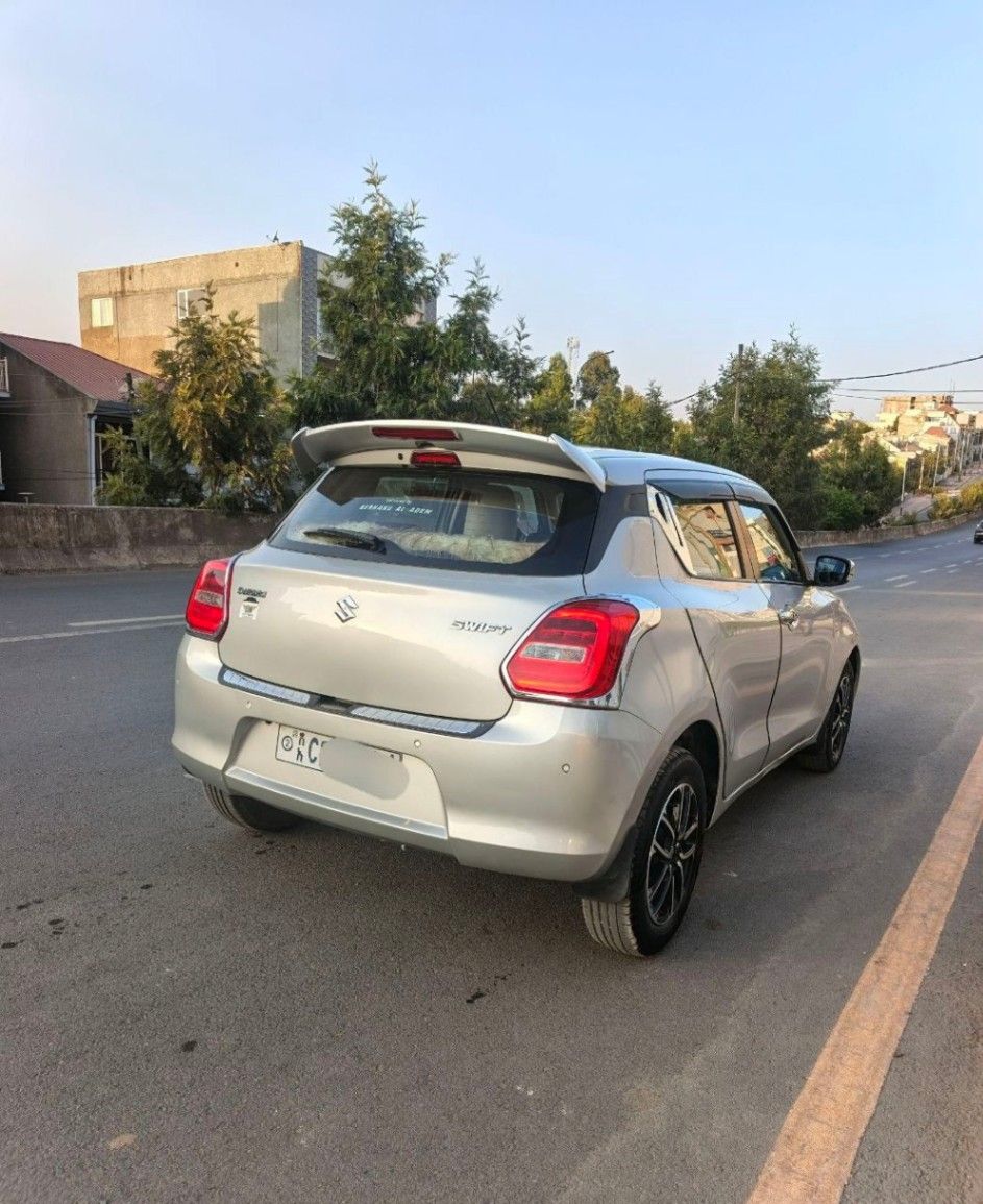 suzuki Swift - Image
