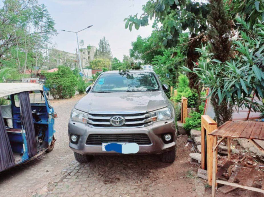 Toyota Hilux 2017 Model - Image