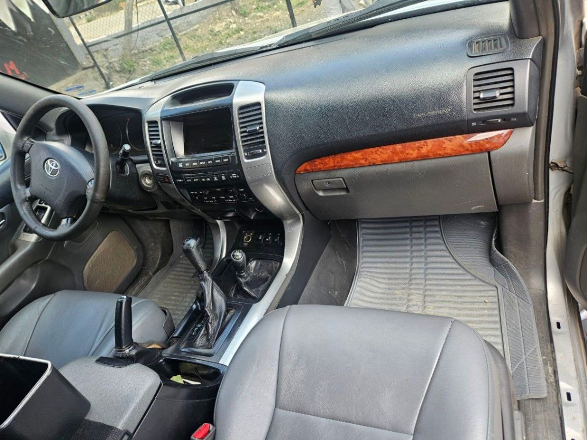 Automatic Prado,D4D,7 Seat,excellent condition!! - Image