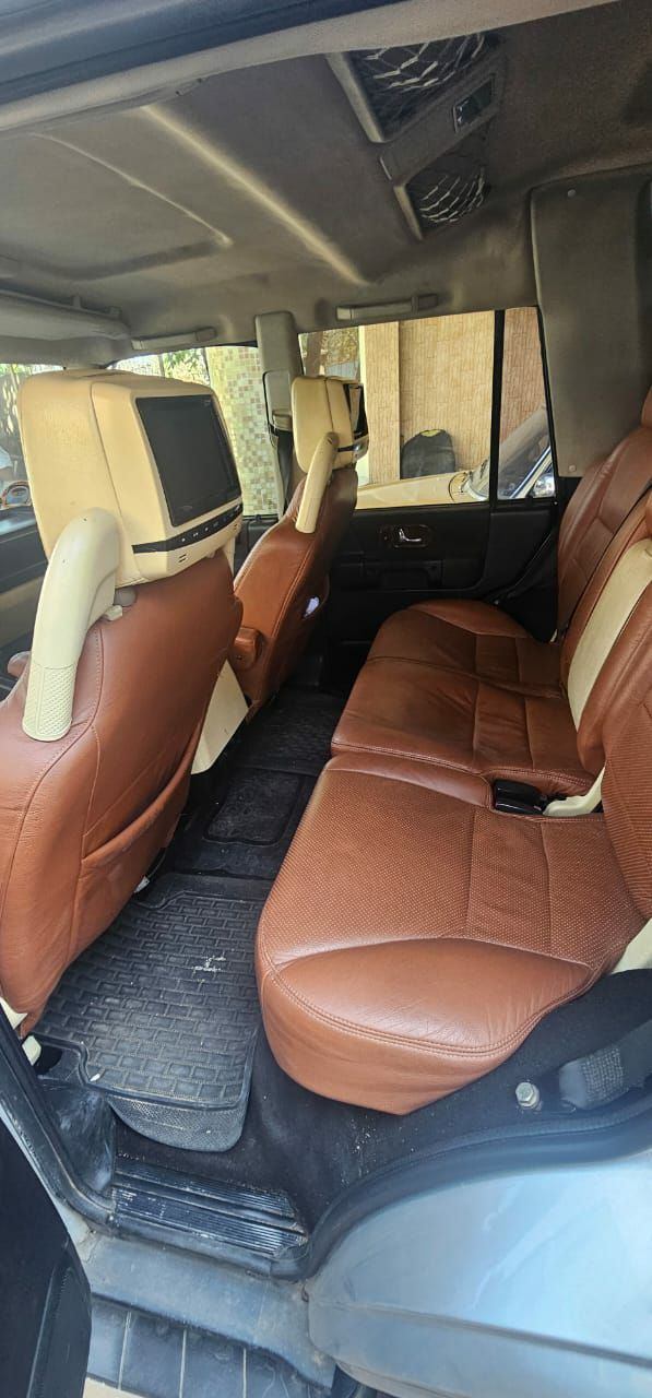 Land Rover Discovery,Automatic,TD5 engine,2004,7 seat,excellent condition!! - Image