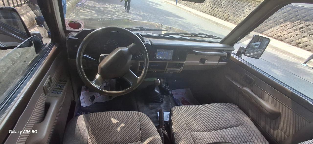 Toyota Mark 2,5L engine,7 seat,excellent condition!! - Image