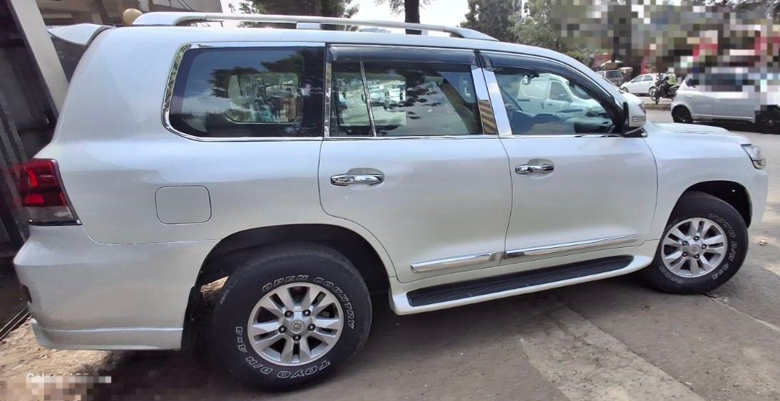 Toyota V8, 2009 Updated to 2020,7 Seater,excellent condition!!