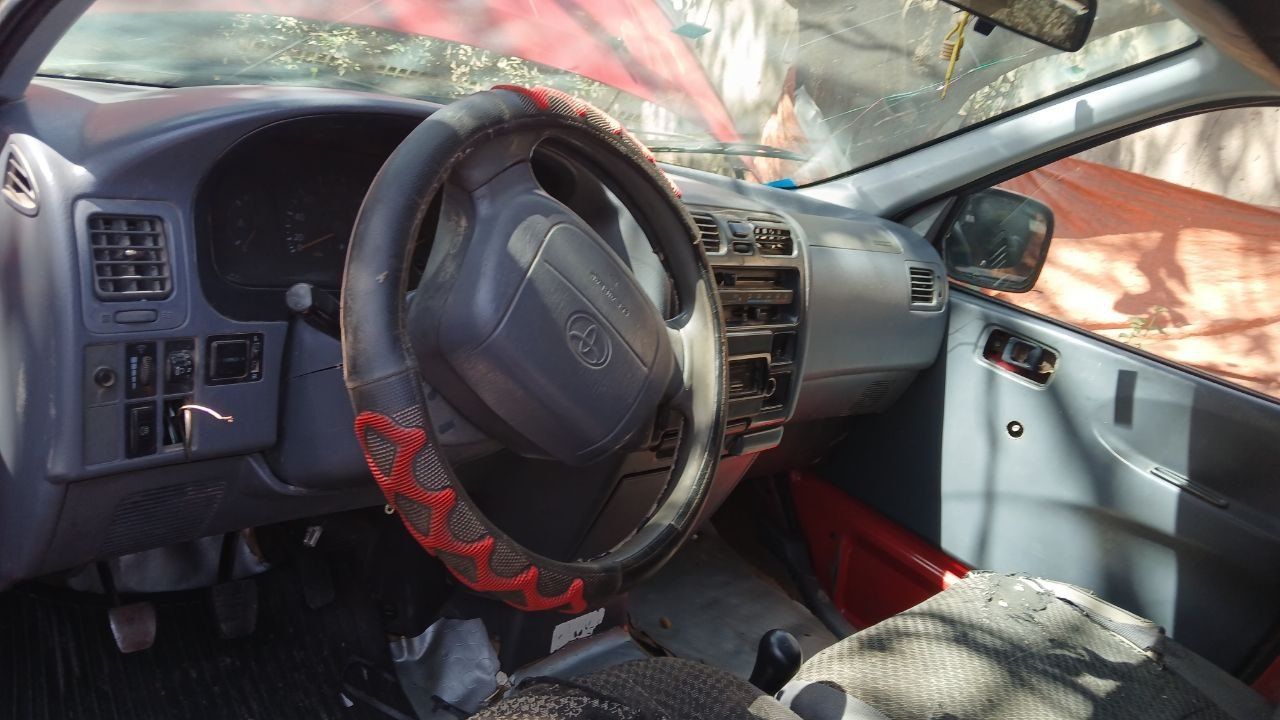 Toyota Dolphine 2000 - Image