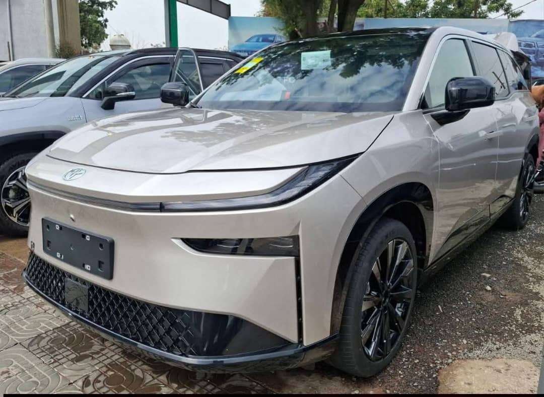 Toyota bz3x. 2025
