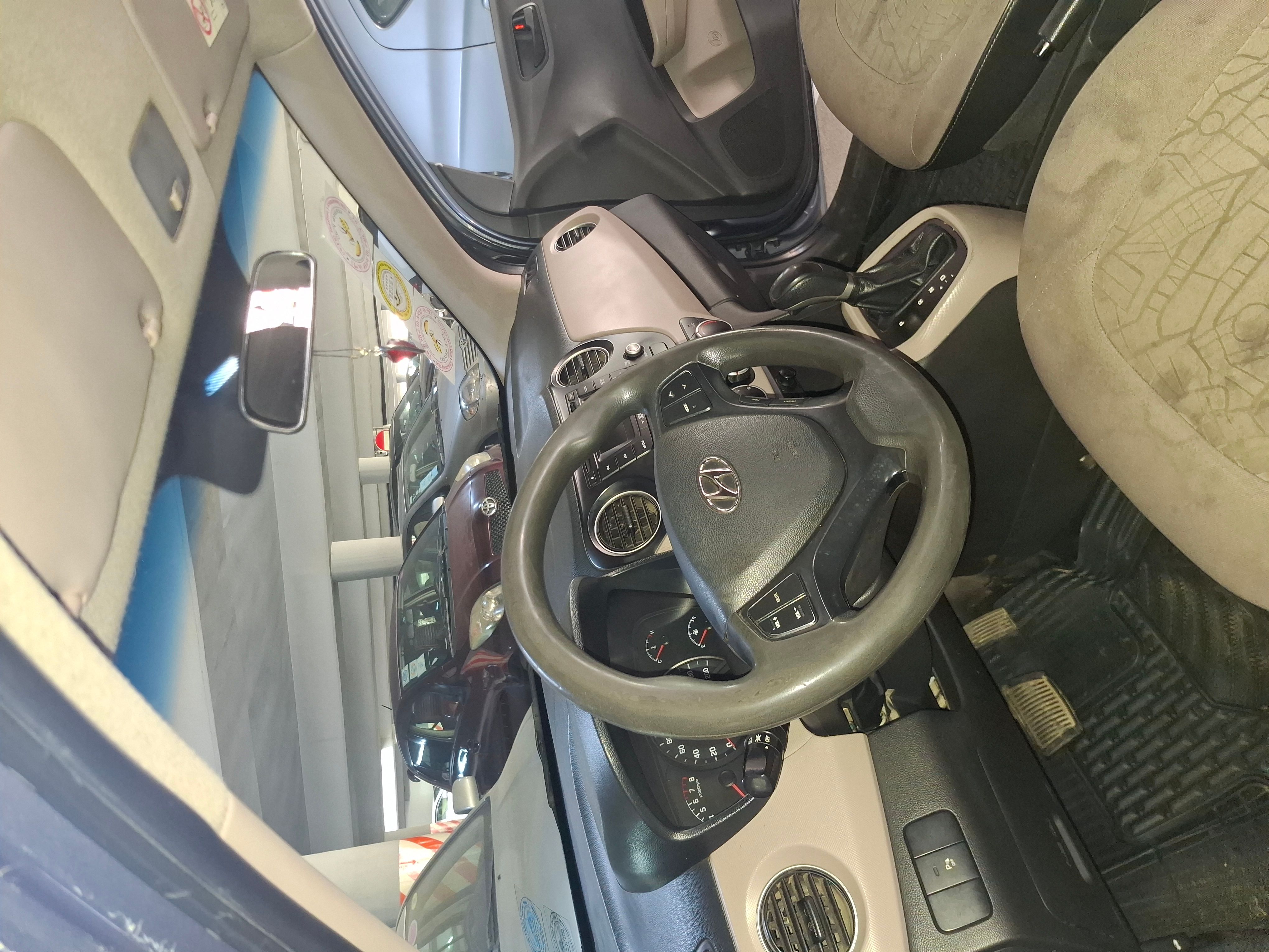 HYUNDAI Grand i10 - Image