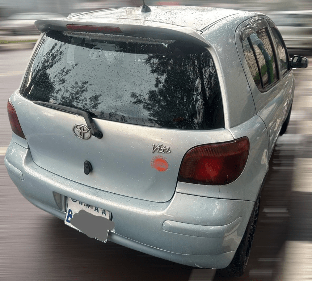 Toyota Vitz 2004 Real - Image