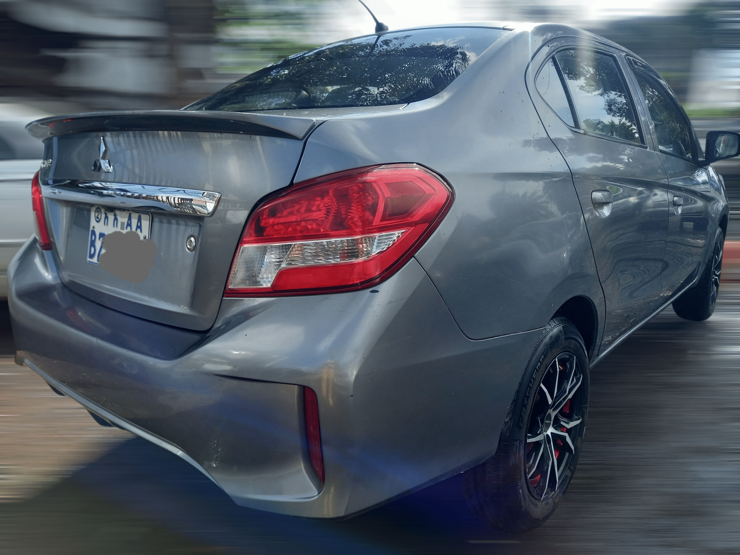 Mitsubishi Attrage - Image