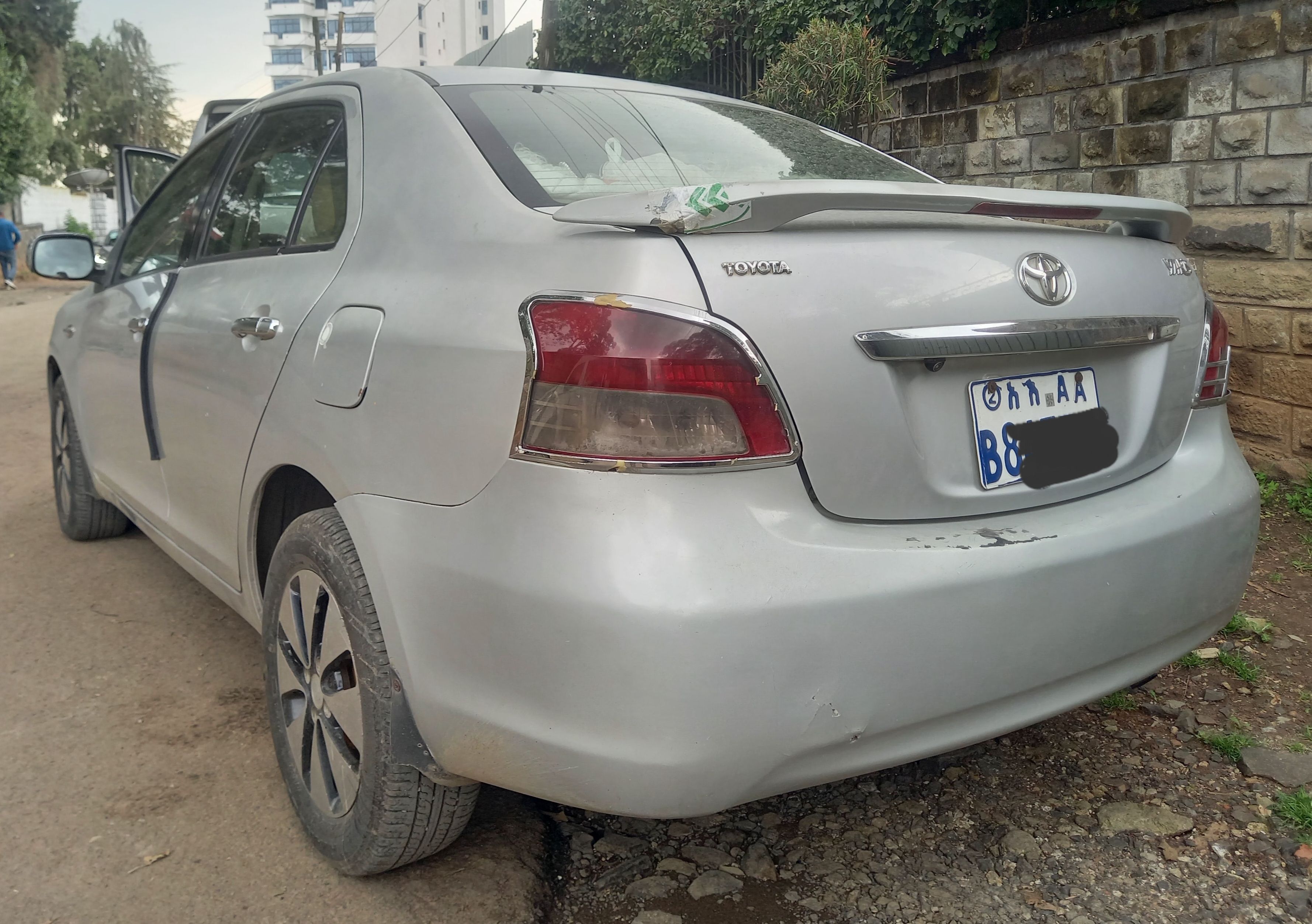 Toyota Yaris Belta - Image