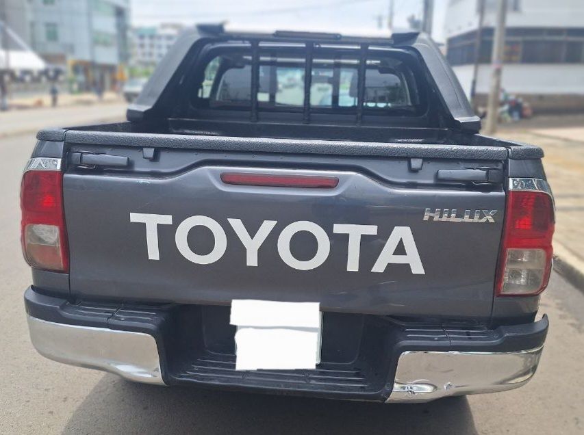 Toyota D4D Double CAB (Auto) - Image