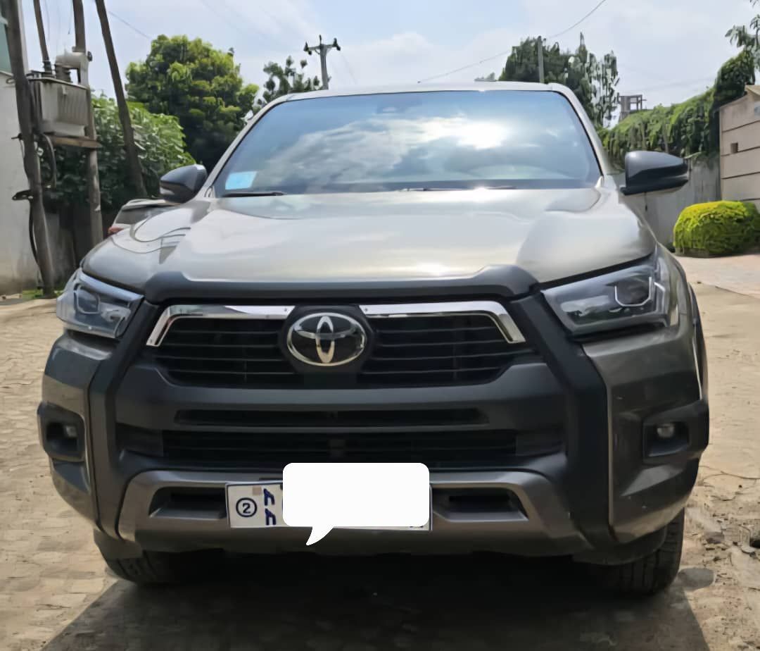 Toyota Hilux Invicible kingcap 2024 - Image