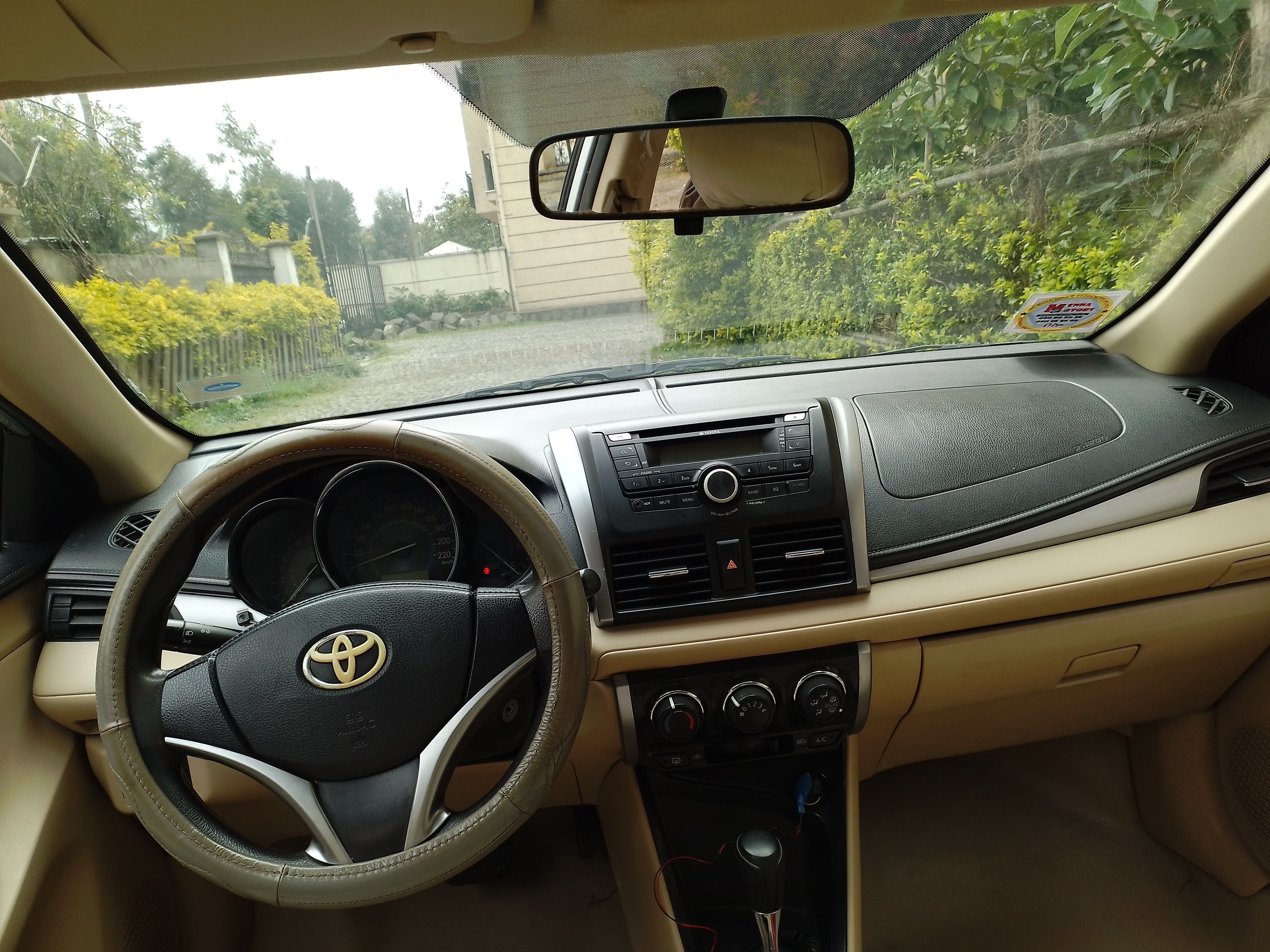 Toyota Yaris 2015 - Image