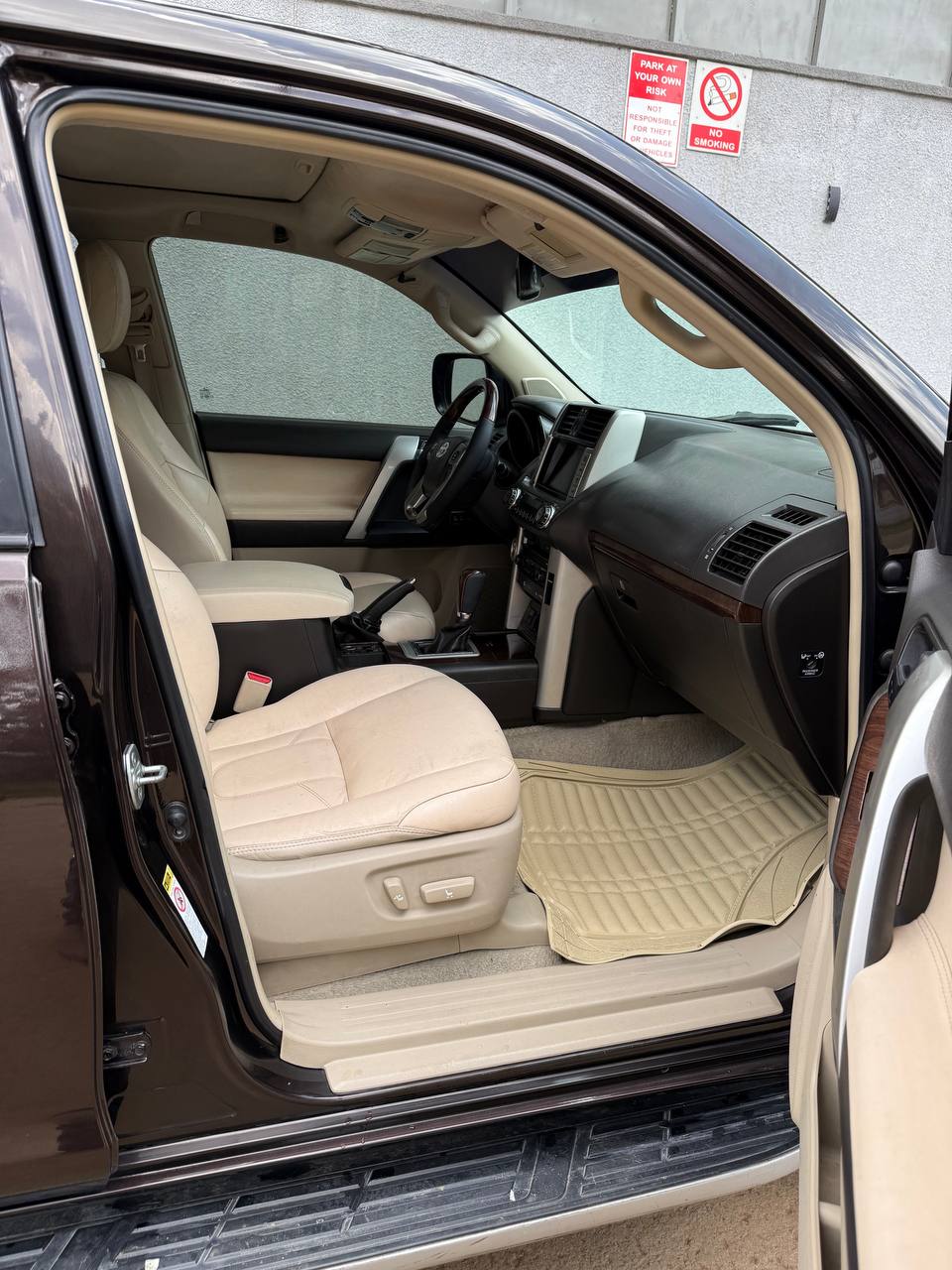 Automatic Prado,2012,Europe,full option. - Image