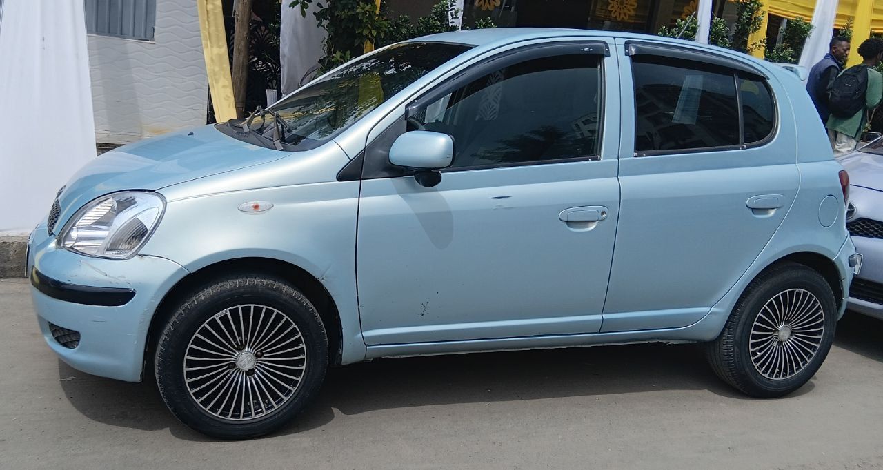Toyota vitz - Image