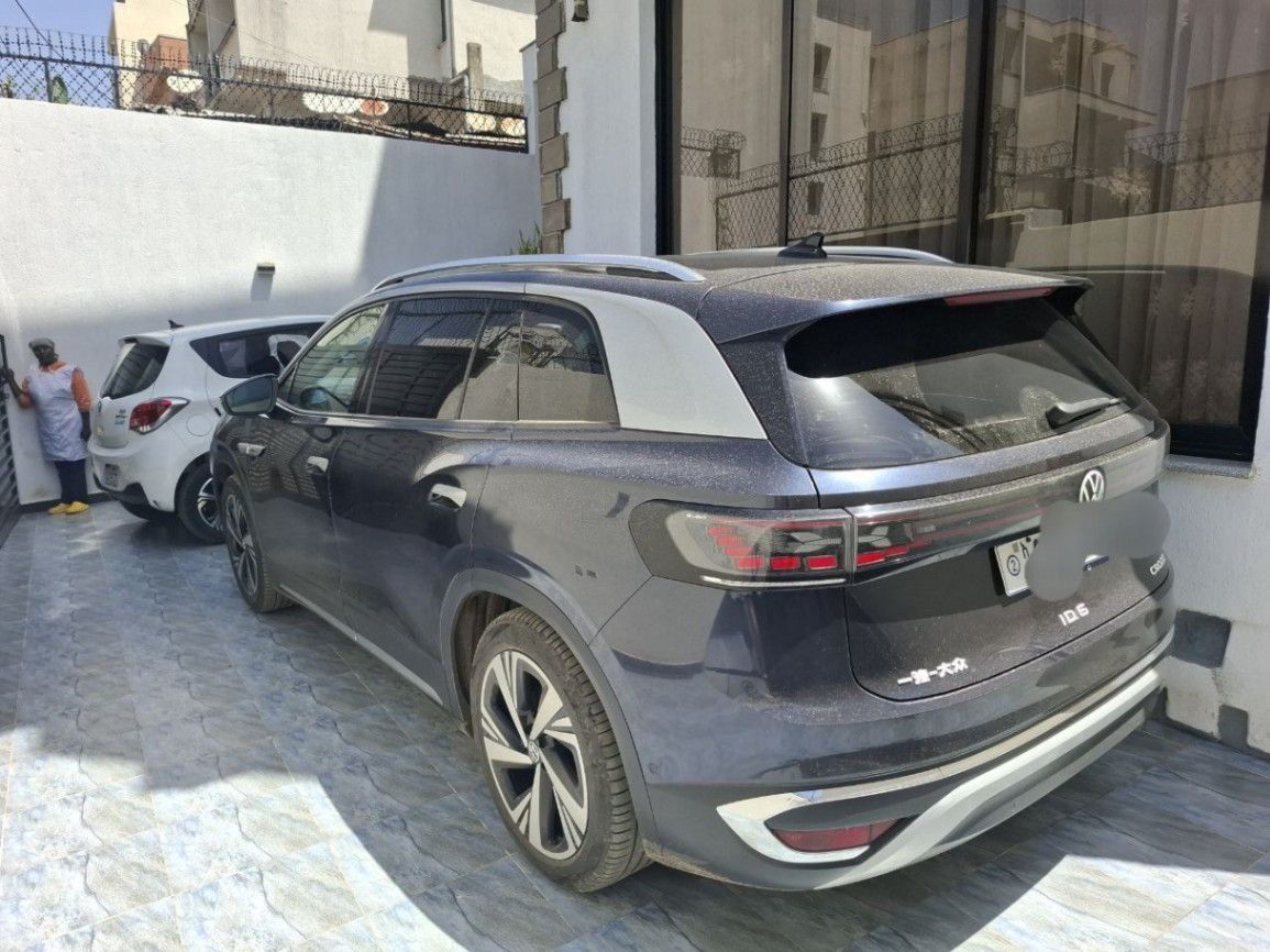 VOLKSWAGEN Id6  -2022