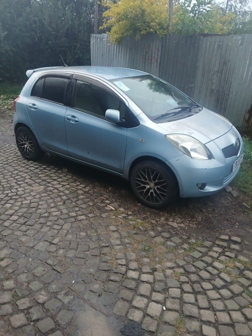 Toyota Yaris compact 2008