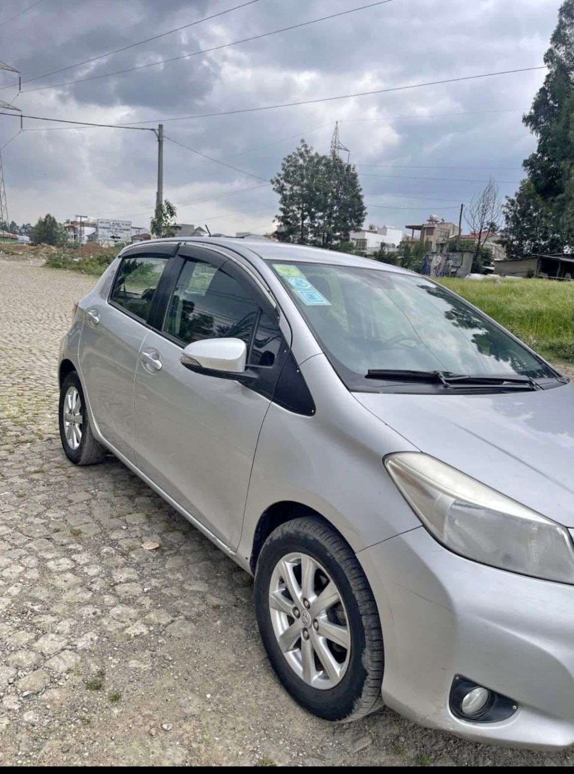 Toyota Yaris compact 2013 - Image