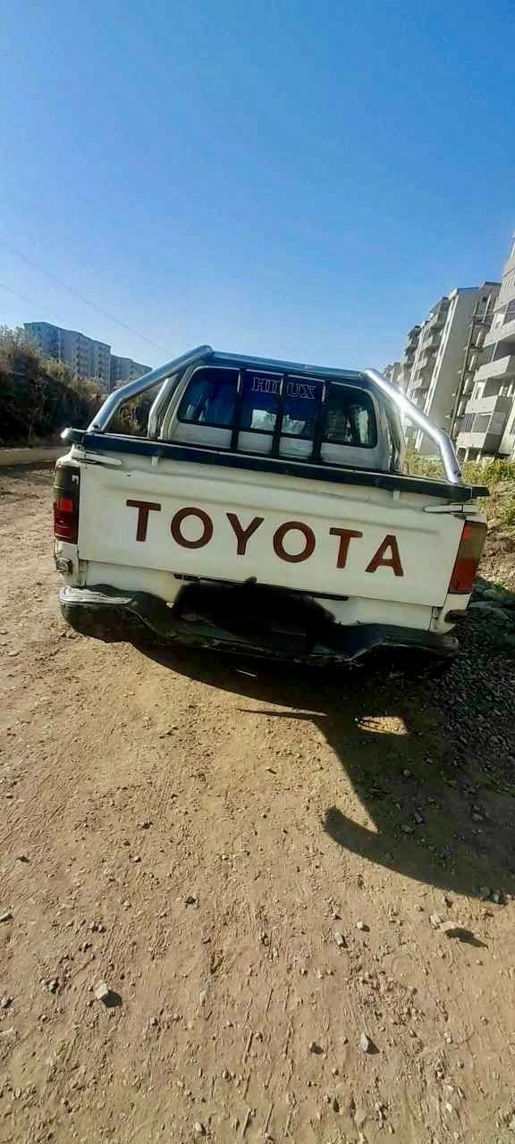 Toyota 2005 double cap pickup - Image