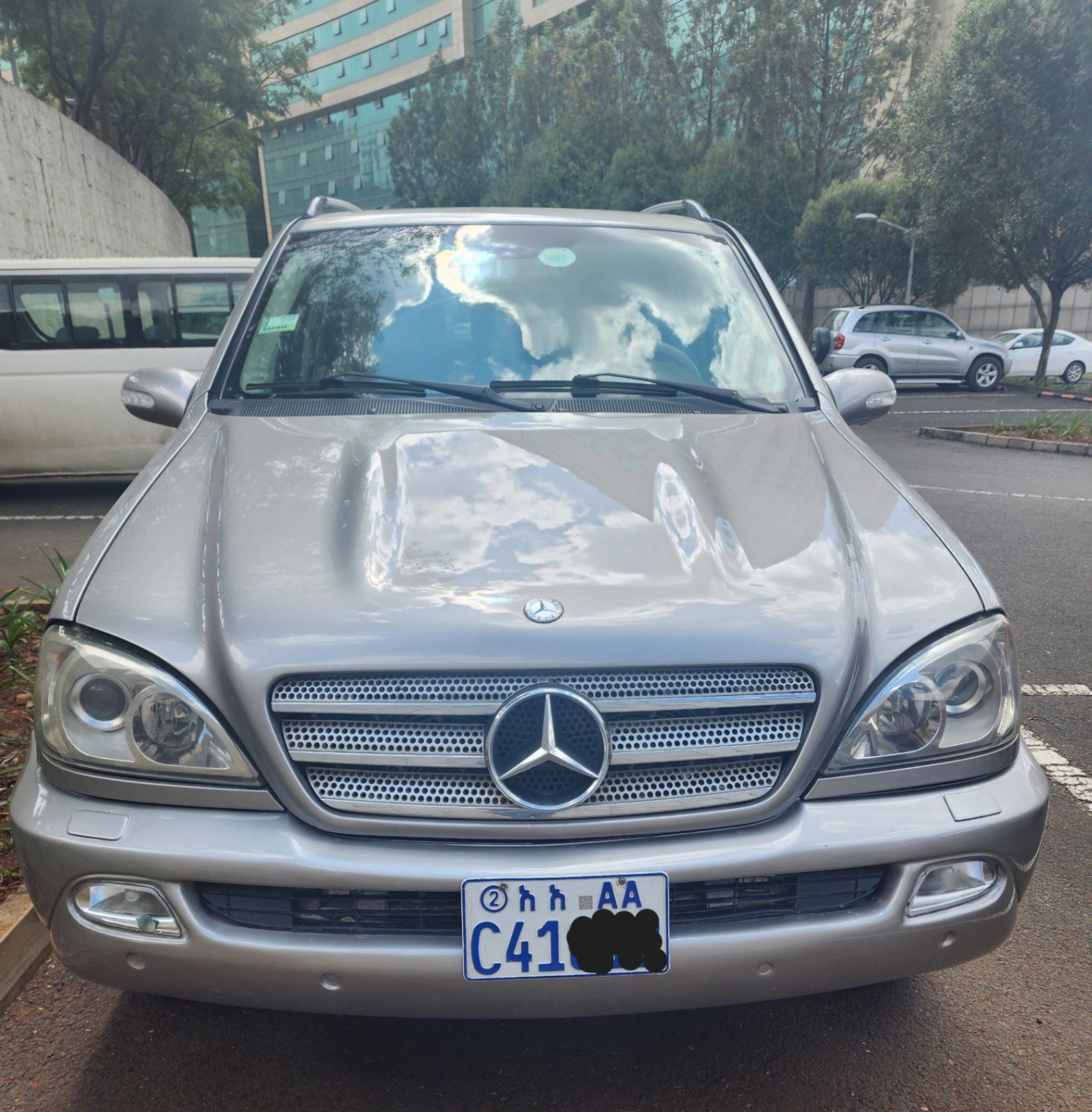 Mercedes Benz ML 350 - Image