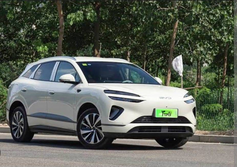 BYD SEALION 06 HYBRID