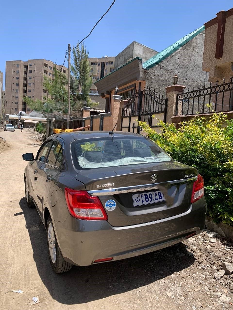 suzuki dzire - Image