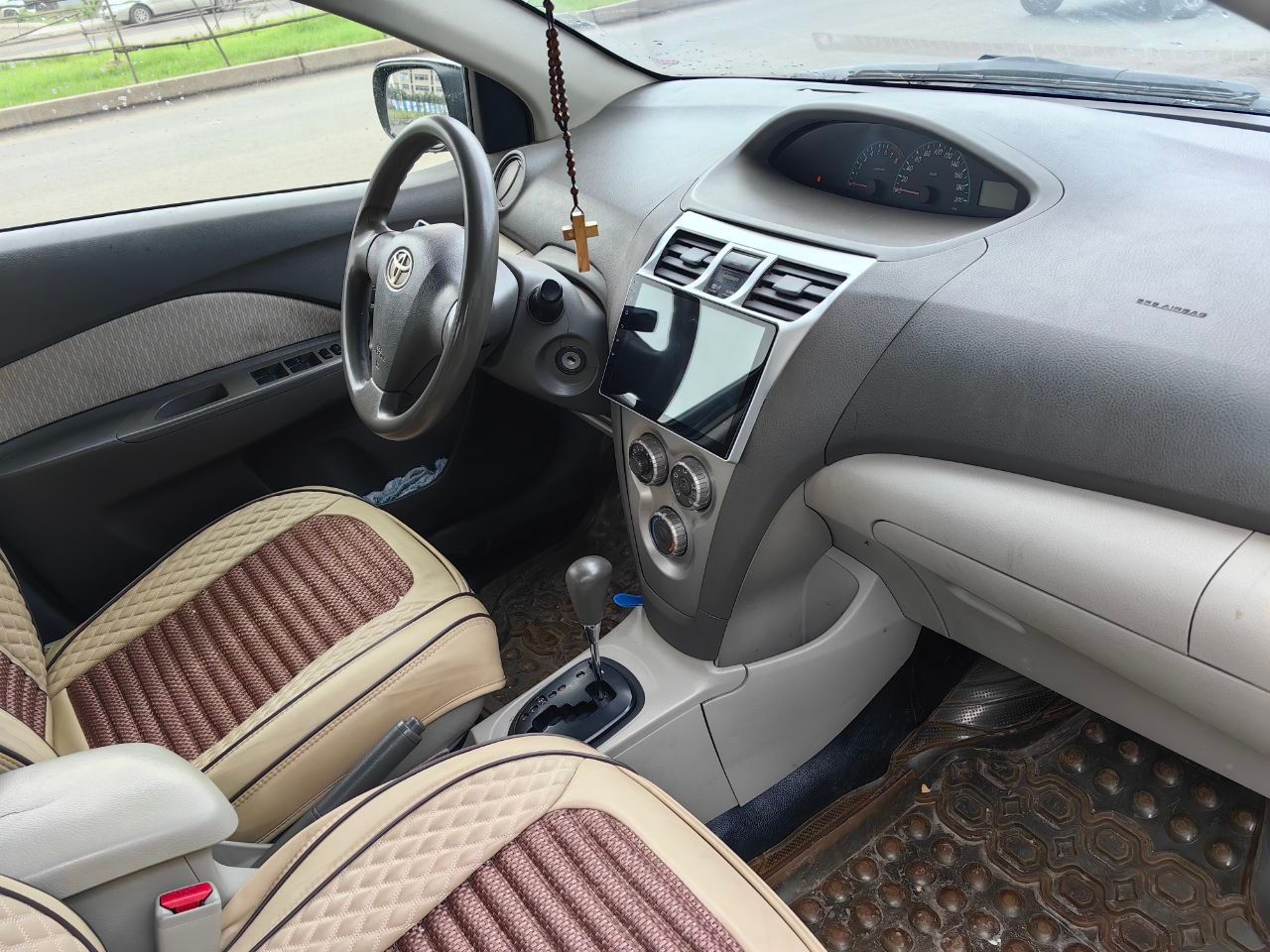 Toyota Yaris Sedan - Image