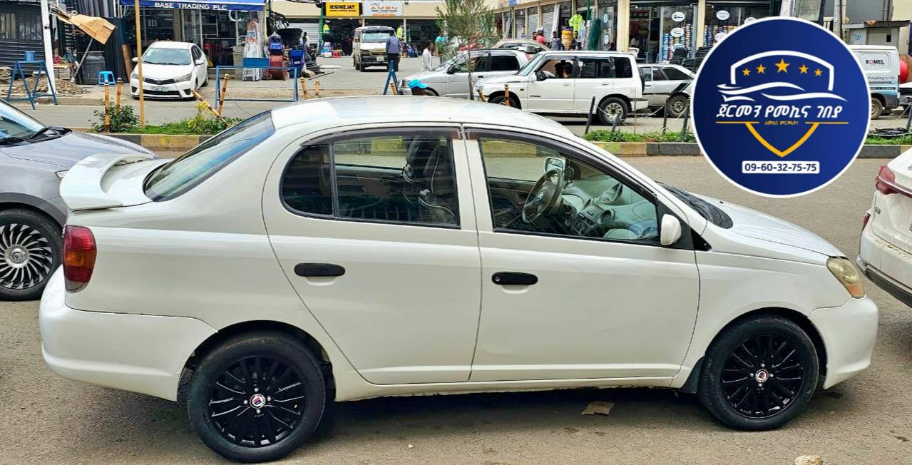 2003 Toyota Platz አስቸኳይ  - Image