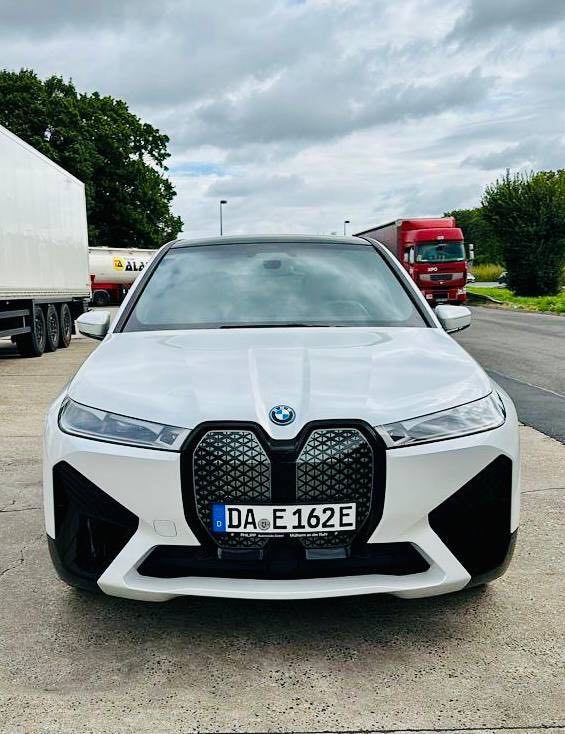 BMW iX xDrive 40