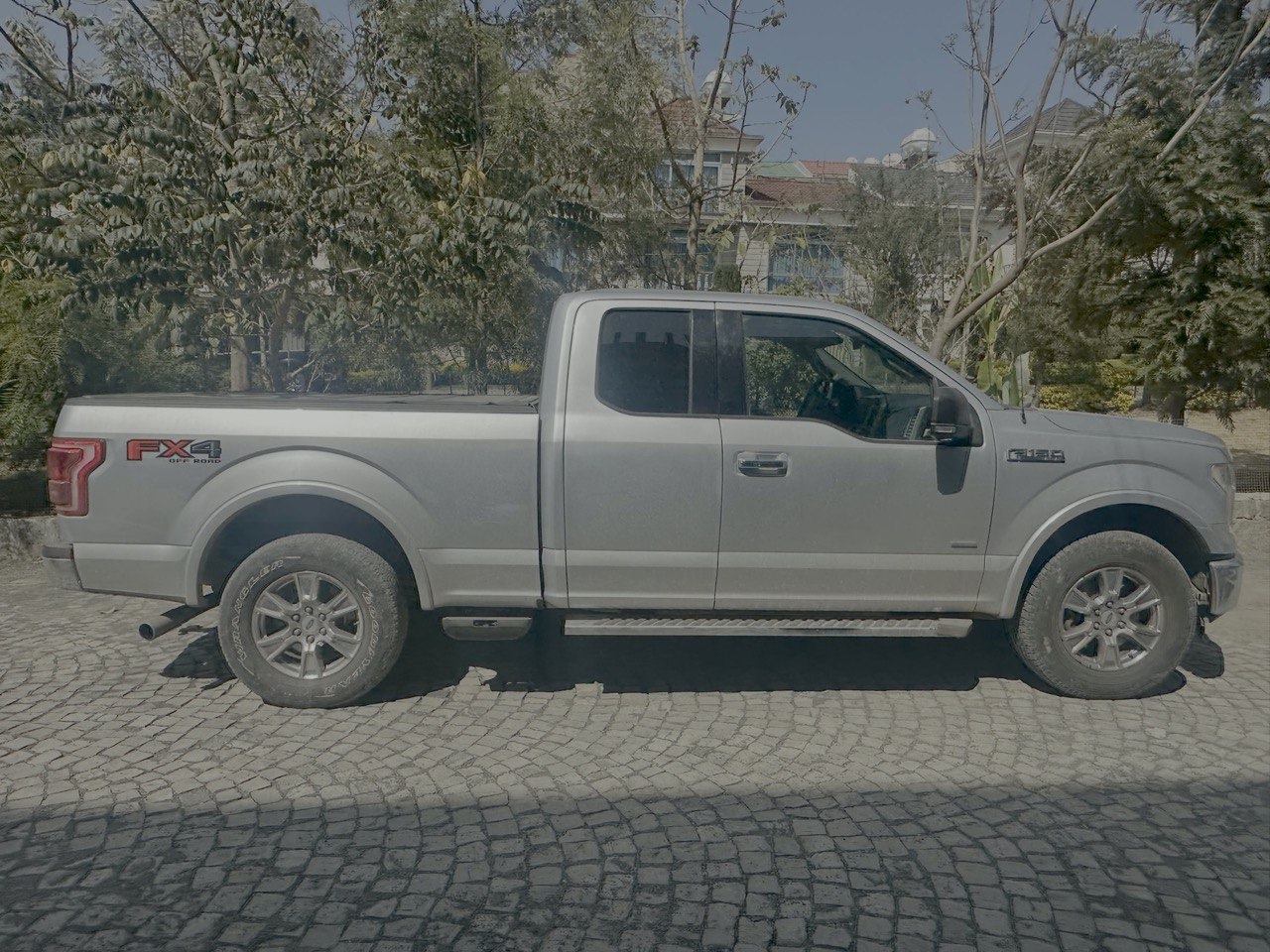 FORD F150 Laret - Image