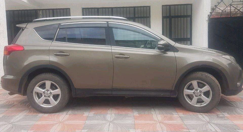 URGENT!! 2014 AUTOMATIC RAV4,EXCELLENT CONDITION!! - Image