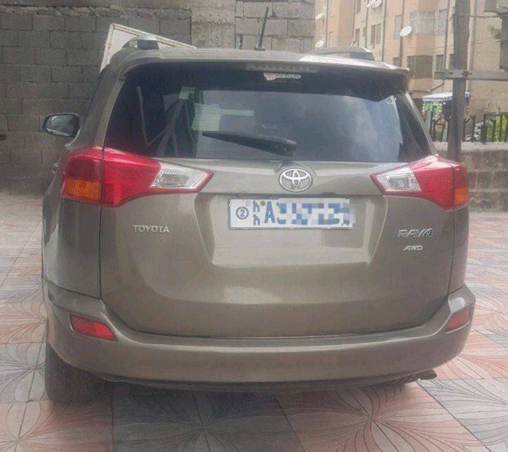 URGENT!! 2014 AUTOMATIC RAV4,EXCELLENT CONDITION!! - Image