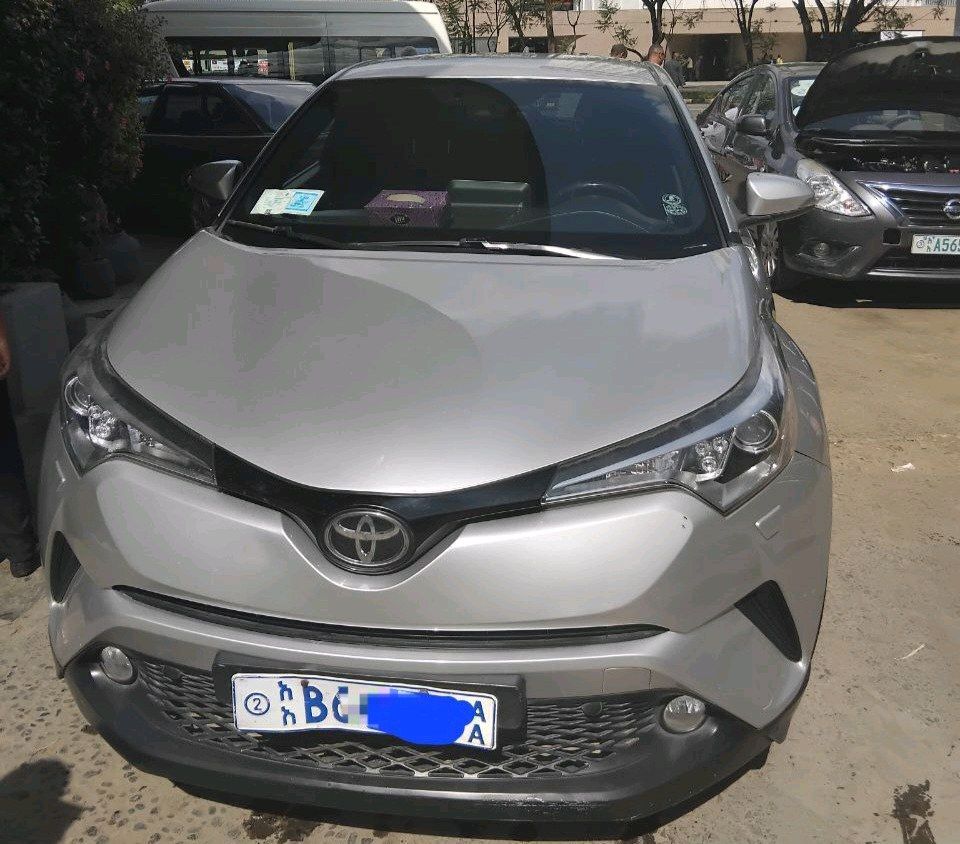 TOYOTA C-HR,FULL OPTION,1.2cc,EUROPE,EXCELLENT CONDITION!!