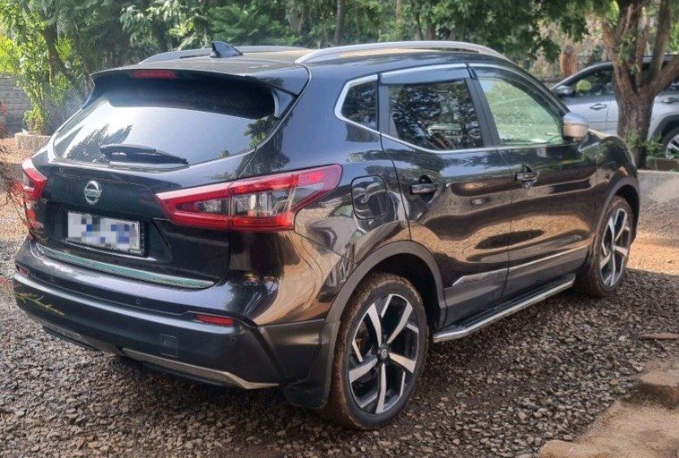 2018(real) Nissan Qashqai,full option,excellent condition!! - Image