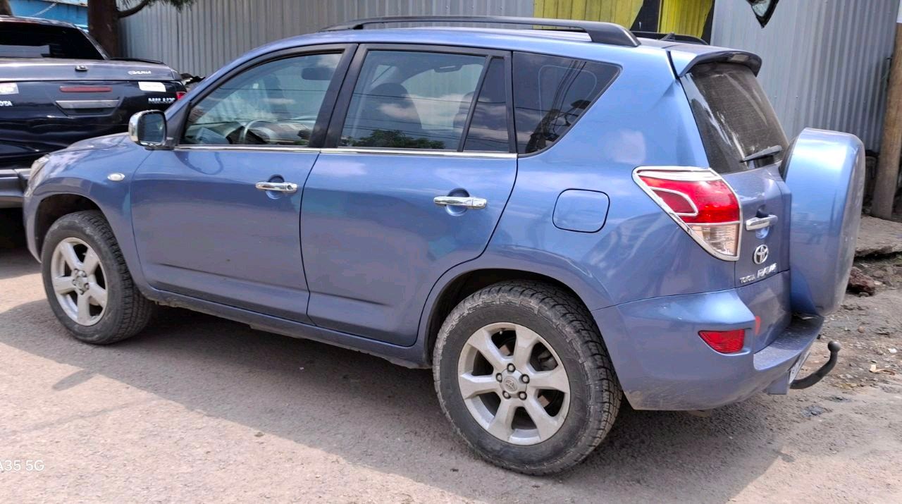 Automatic Rav4,2008,Europe,2.0cc,excellent condition!! - Image