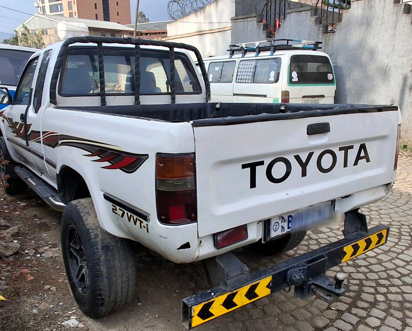 Toyota Pickup,2L,4 Wheel Drive.