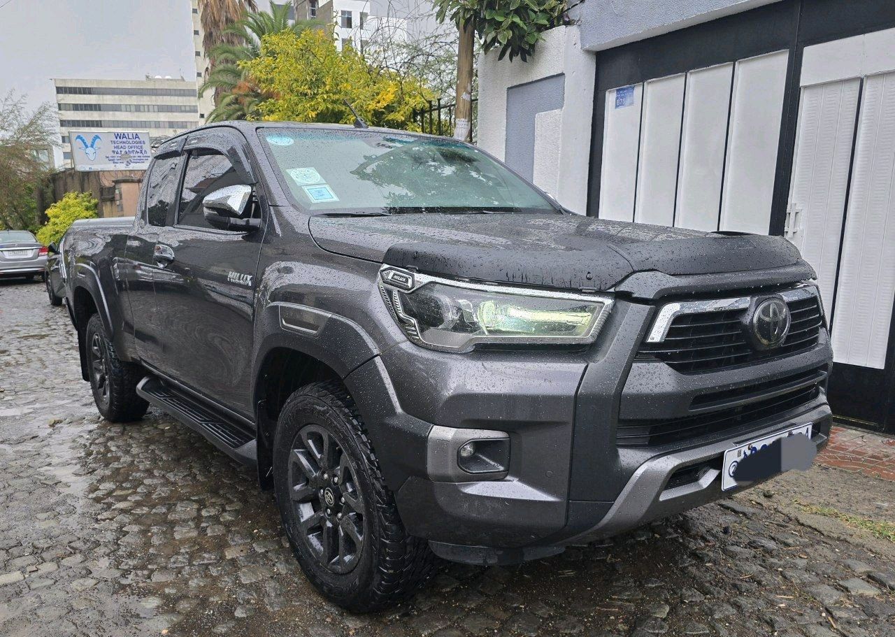  Toyota Invincible,Automatic,2021,Germany. - Image