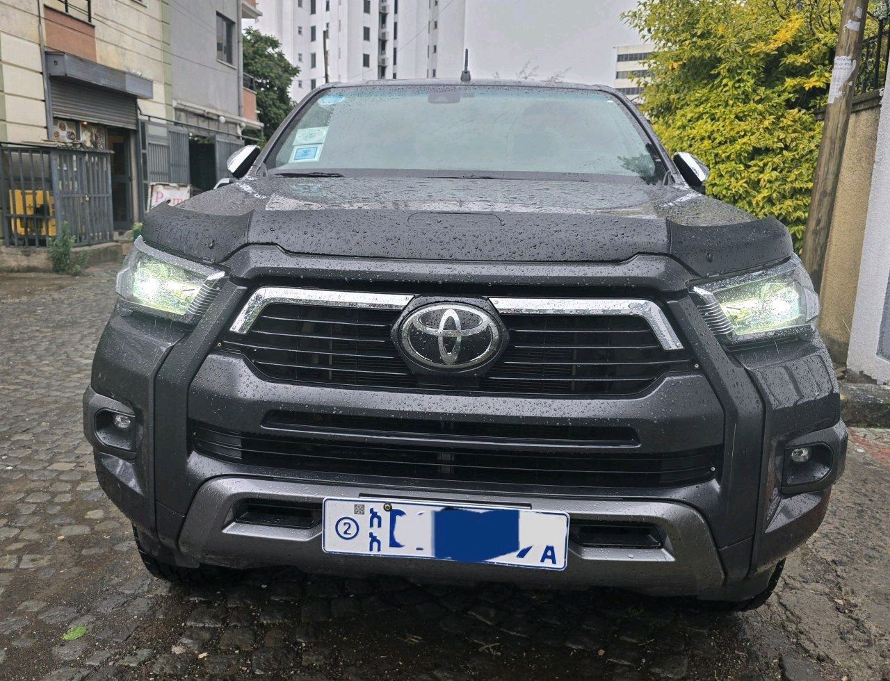  Toyota Invincible,Automatic,2021,Germany. - Image