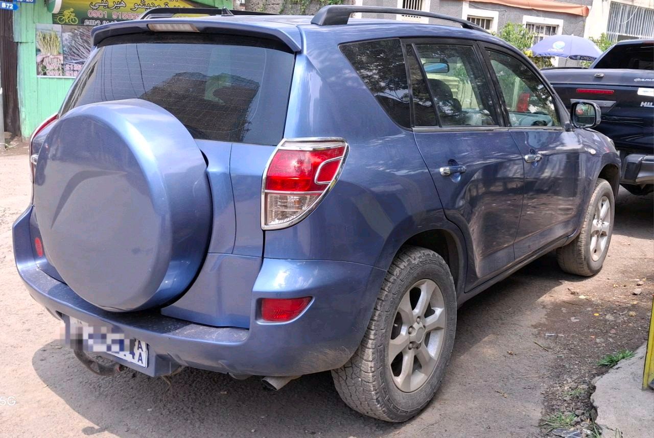 በጣም አስቸኳይ!!!Europe Automatic Rav4,2008,2.0cc,excellent condition!! - Image
