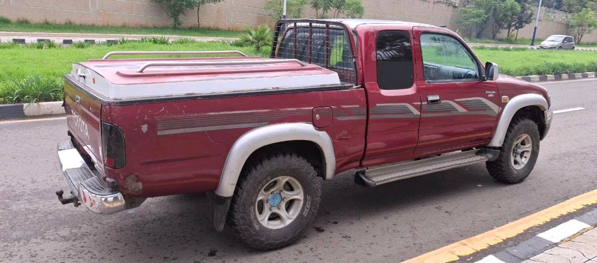 D4D Pickup,2003,full option,excellent condition!! - Image