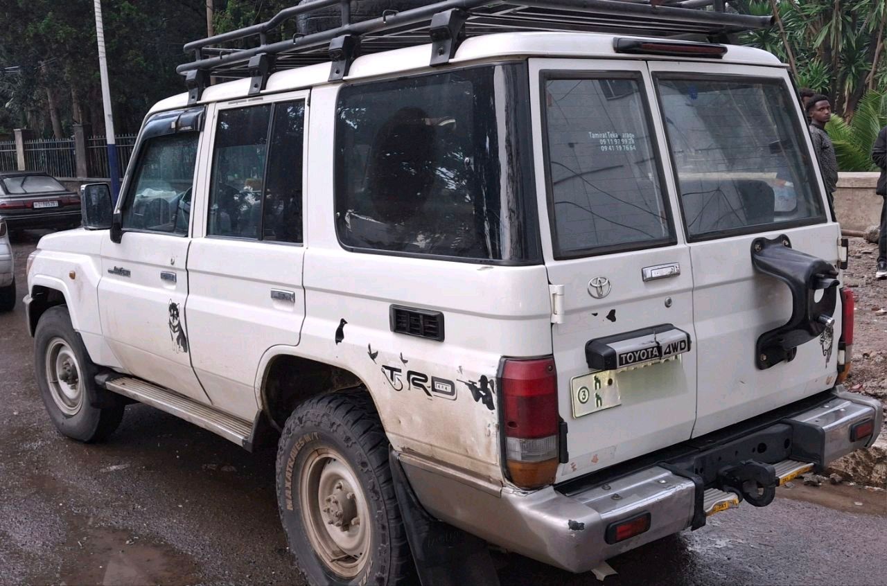 2014 Mark 2,1HZ engine,excellent condition!! - Image