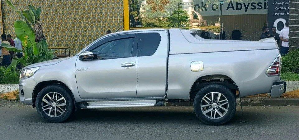 2020 Revo,Excellent condition,እጅግ በጣም ንፁህ መኪና!! - Image