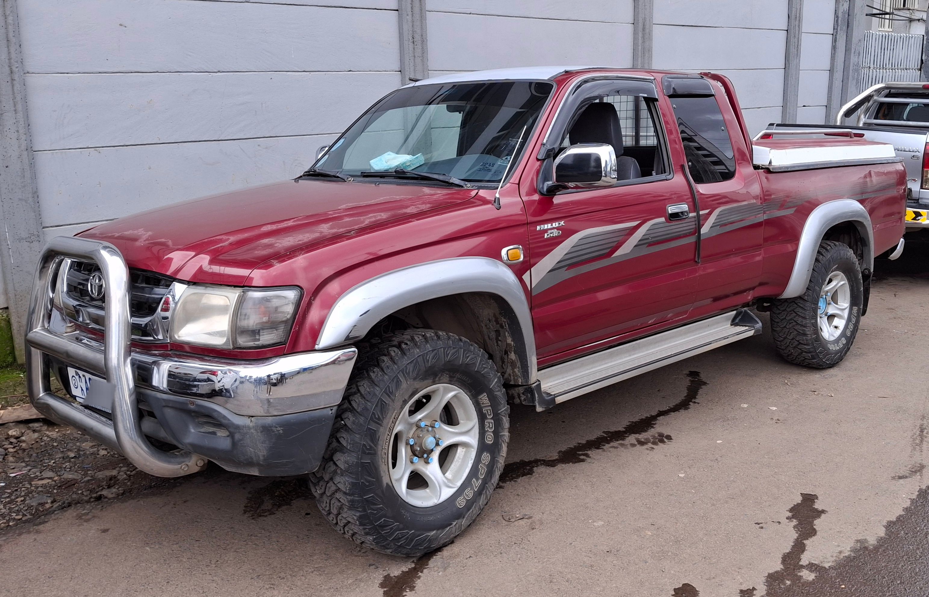 D4D Pickup,2002,full option,excellent condition!! - Image