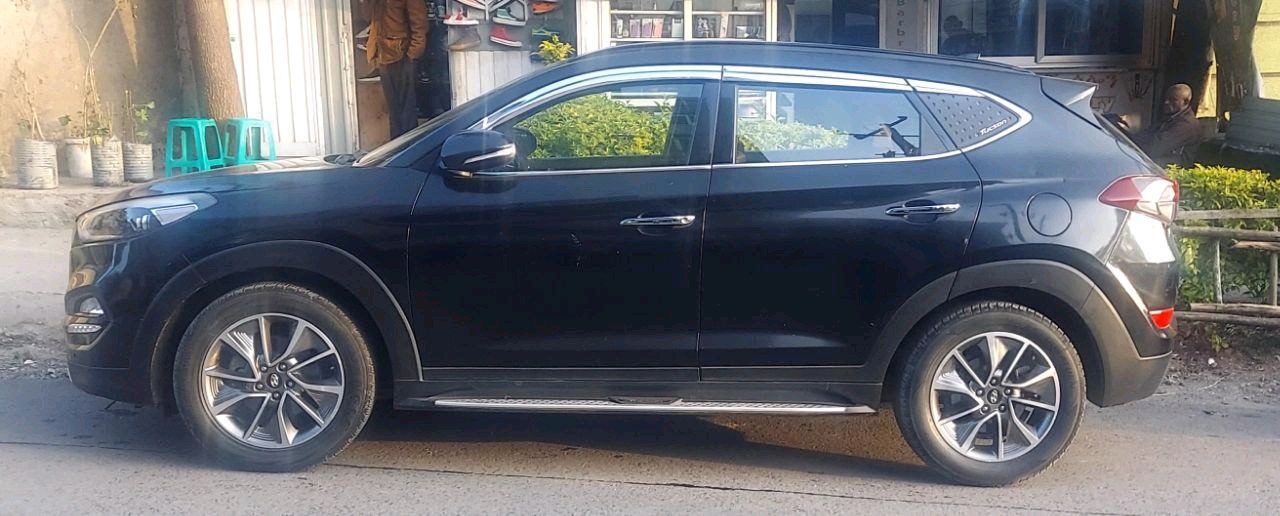 HYUNDAI TUCSON,FULL OPTION,2017.