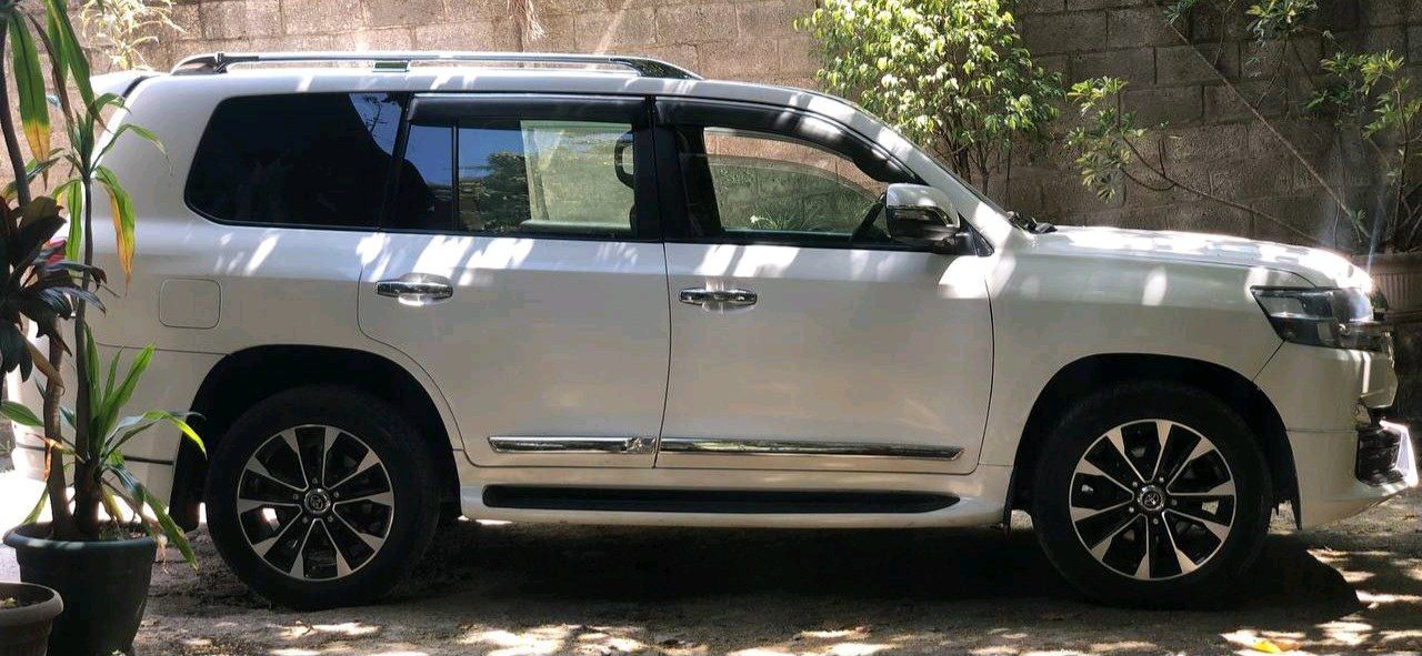 TOYOTA LANDCRUISER,V8,2020 UPGRADED FROM 2010. - Image