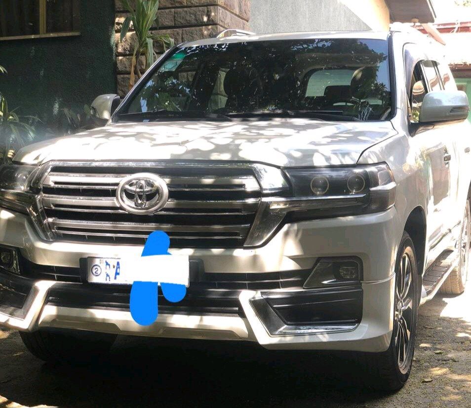 TOYOTA LANDCRUISER,V8,2020 UPGRADED FROM 2010. - Image