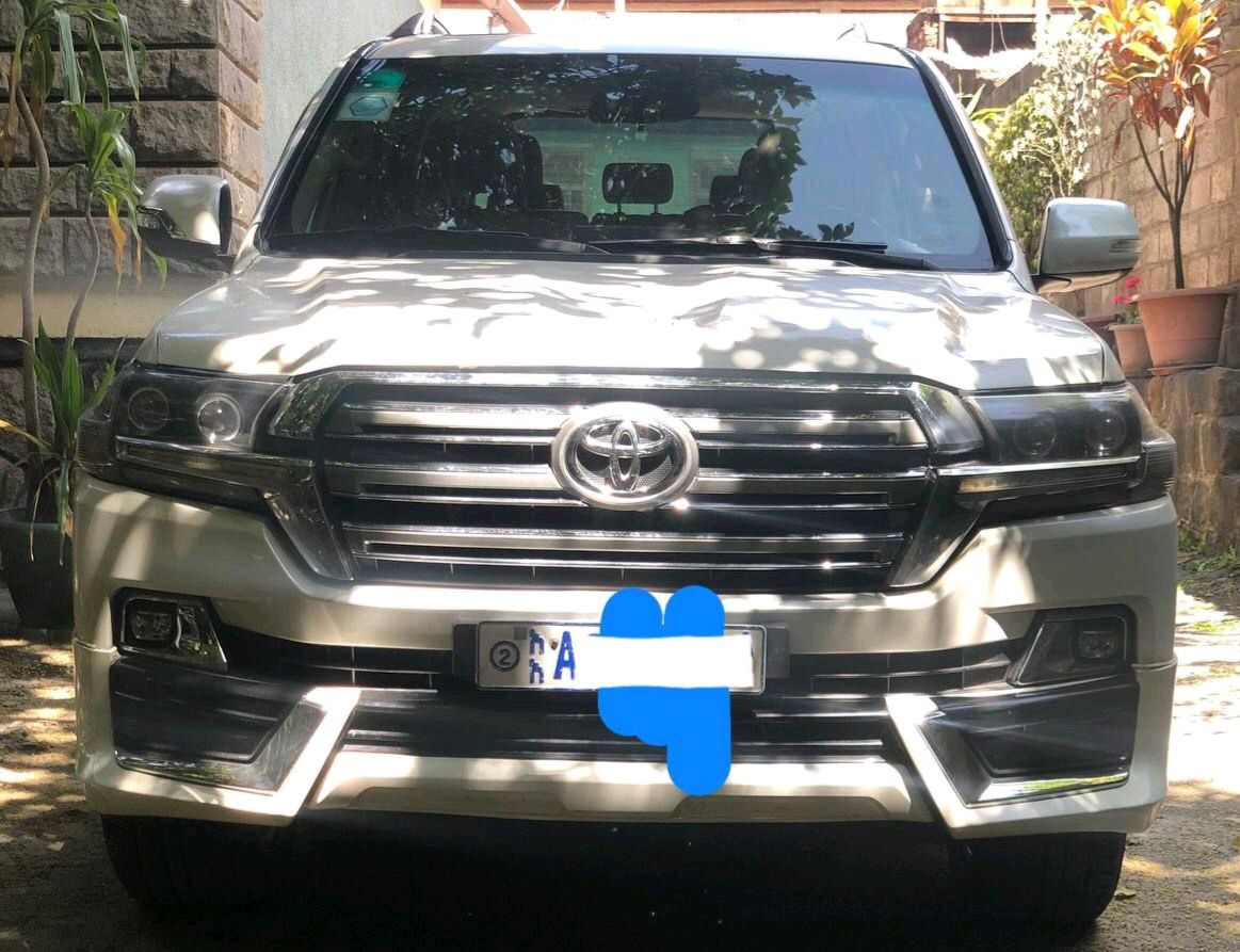 TOYOTA LANDCRUISER,V8,2020 UPGRADED FROM 2010. - Image