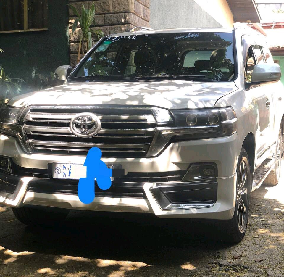 AUTOMATIC V8,2020, UPGRADED FROM 2010,7-SEAT.