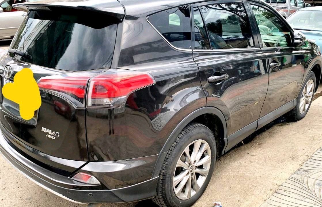 2019 RAV4,FULL OPTION,EXCELLENT CONDITION!! - Image