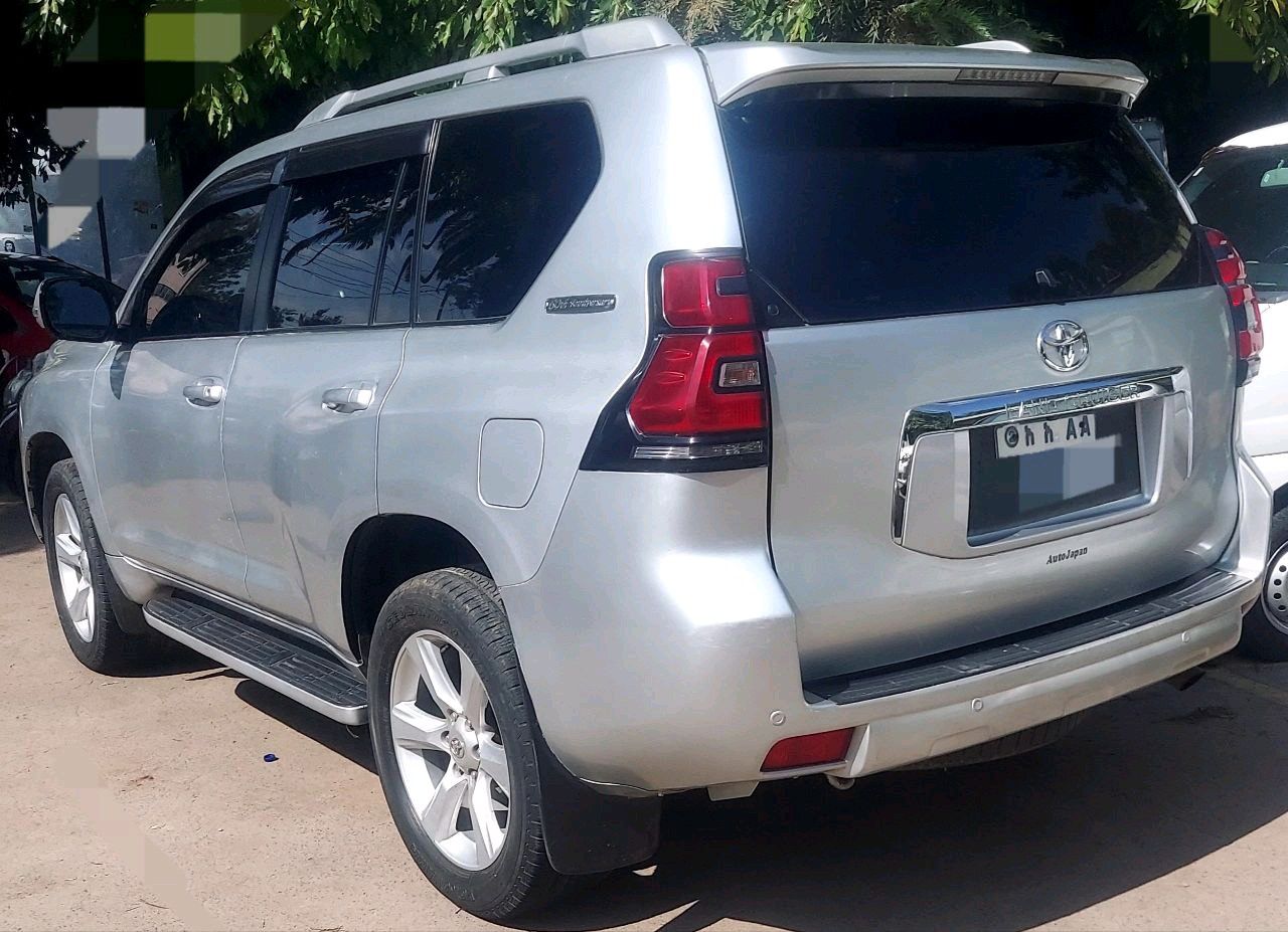 አስቸኳይ!! Automatic Prado,2013,D4D,Europe,excellent condition!! - Image
