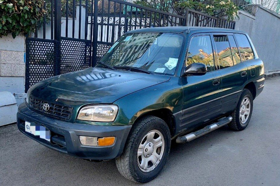 AUTOMATIC RAV4,1999,EXCELLENT CONDITION!! - Image
